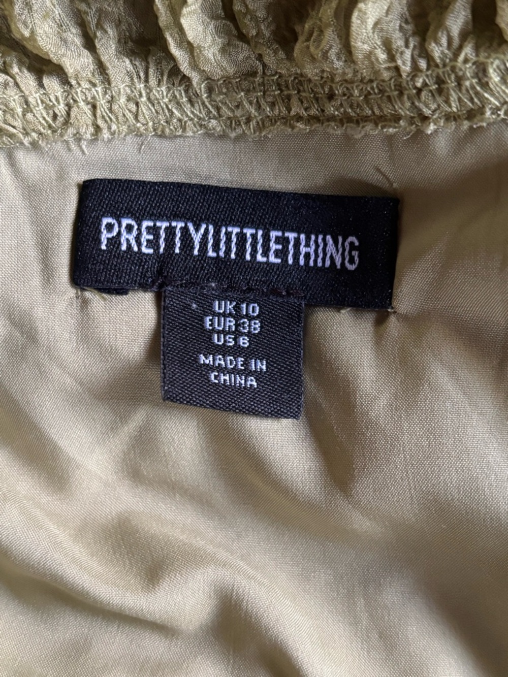 PrettyLittleThing Olive Green Ruffle Tie-Front Crop Top - Picture 4 of 5